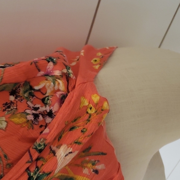 Stacatto small tank faux wrap coral with flowers - Picture 4 of 7